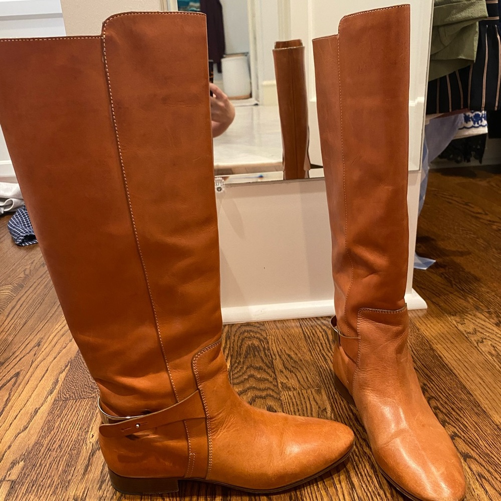 Chloe leather boots